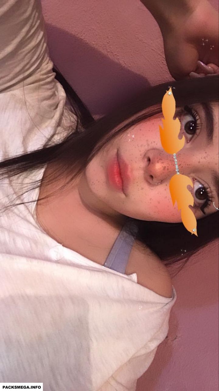 Mexicanita con instagram y labios carnosos 6